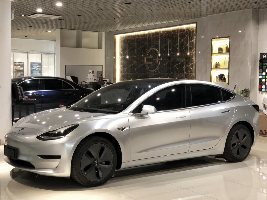 PET Metallic Silver Vinyl Wrap